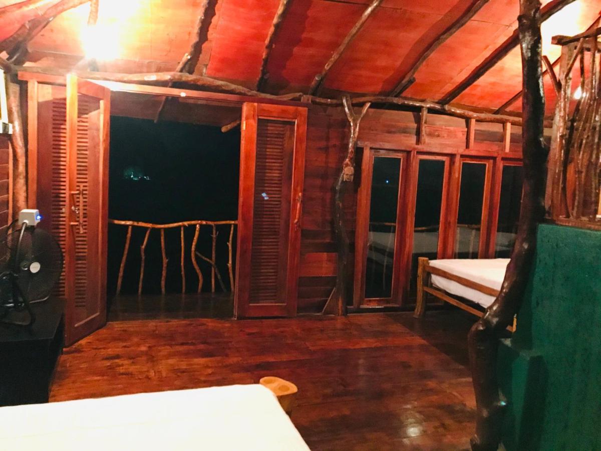 亚拉生态树屋酒店 蒂瑟默哈拉默 外观 照片